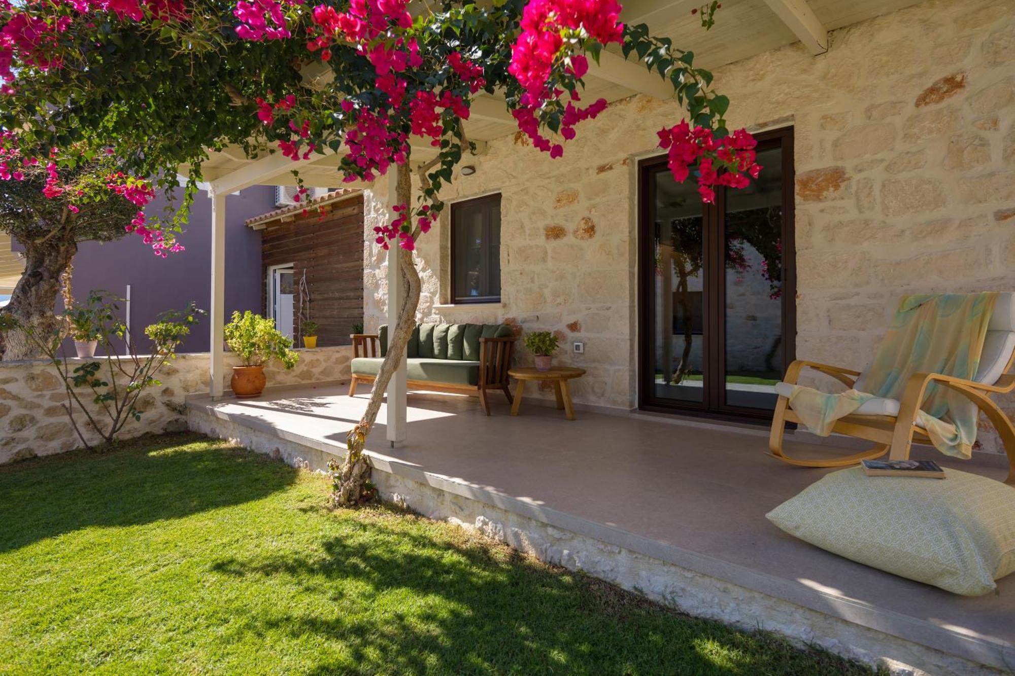 Evylio Stone Houses Lithakia  Room photo